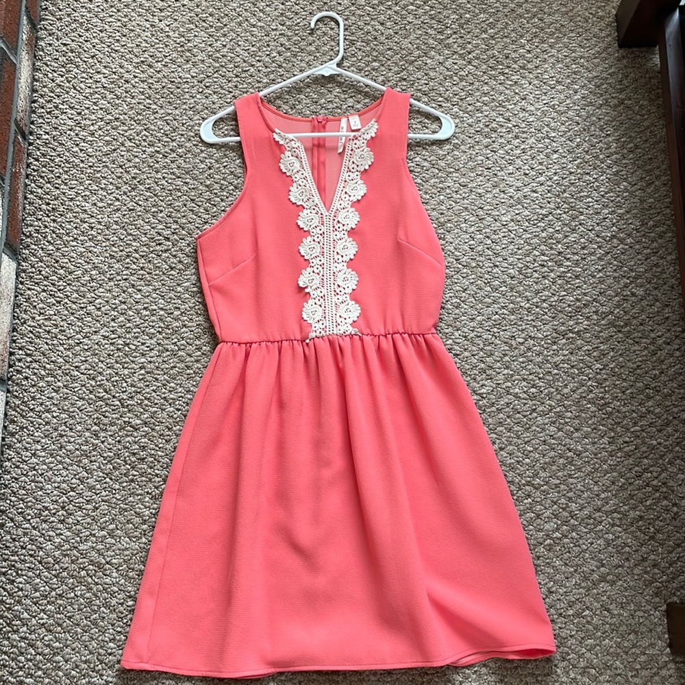Francesca's coral colored dress, size S